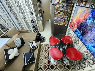 ハイテク スタジオ アット グラス レジデンス -2 人用のみ、ケソン市