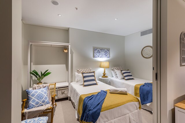 ハンプトンズ リトリート オン レベル 77 スカイタワー