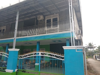 ハラパン ドゥア ホームステイ