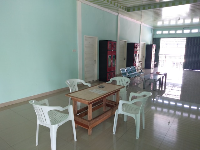 ハラパン ドゥア ホームステイ