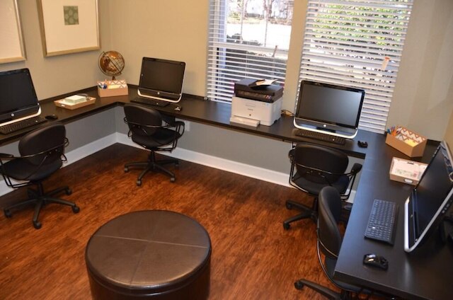 ルカヤ 4 ベッドルーム 4 バス タウンホーム スペーシャス リビング ルーム