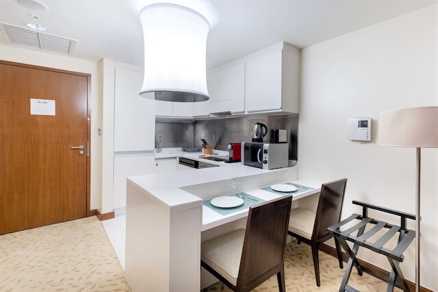 アメージング ステイ & バルジビュー アット ザ アドレス ドバイ モール