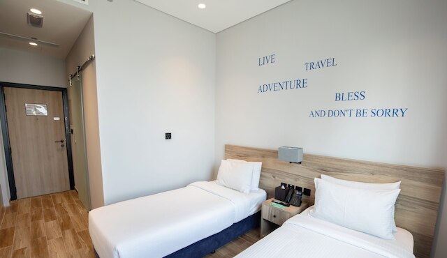 キングスゲート カナル ホテル