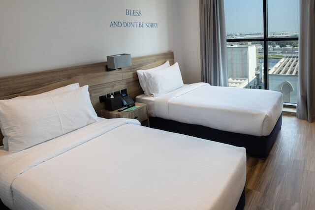 キングスゲート カナル ホテル