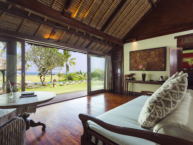 サンガイ ティンギ ビーチ ヴィラ