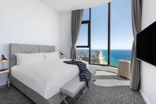 メリトン スイーツ サーファーズ パラダイス