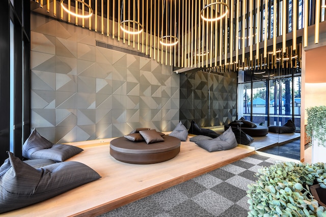 メリトン スイーツ サーファーズ パラダイス