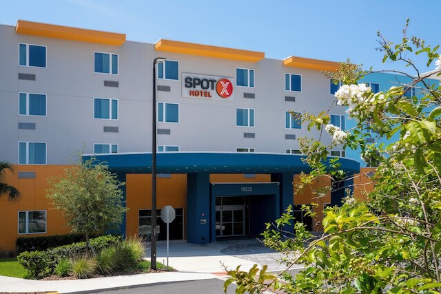 SPOT X ホテルオーランド/Intl Dr by The Red Collection