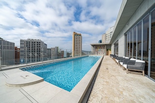 Hound Garden&Terrace Hotel