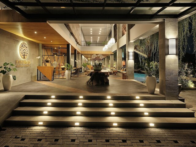 カユマス スミニャック リゾート