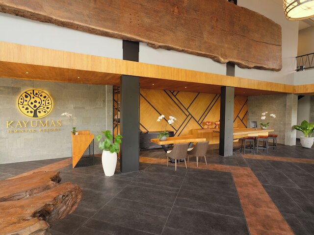 カユマス スミニャック リゾート