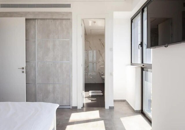 ラグジュアリー ペントハウス オン ハイ フロア ウィズ ホット タブ