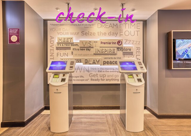 プレミア イン ロンドン トーティング