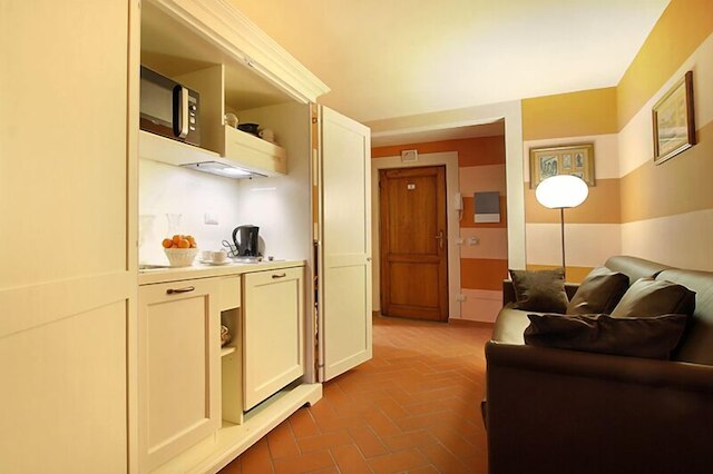 アル ジリオ ボットナート