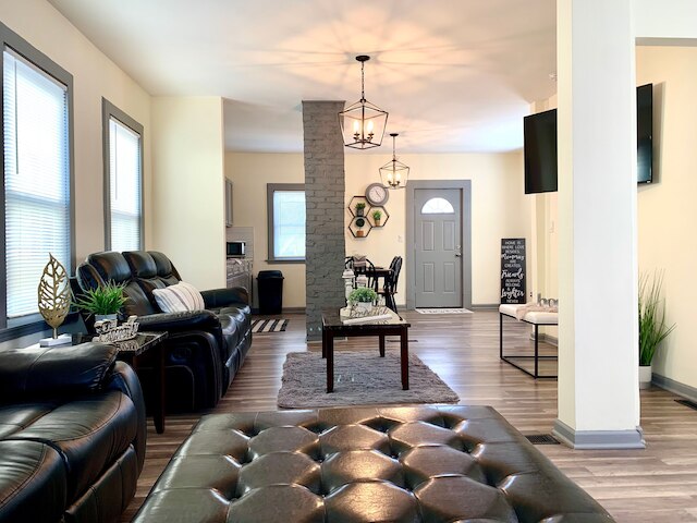 ザ サウスサイド ヴィラ - ウィズ プライベート ヤード & パーキング ニア フォールズ & カジノ バイ ナイアガラ ホスピタリティ