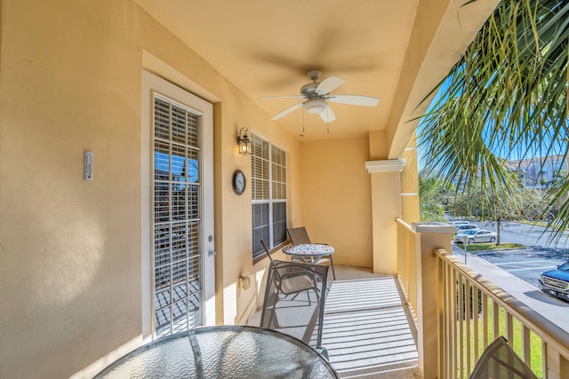 コージー コンドミニアム W / プライベート バルコニー ステップス トゥ コンンション センター