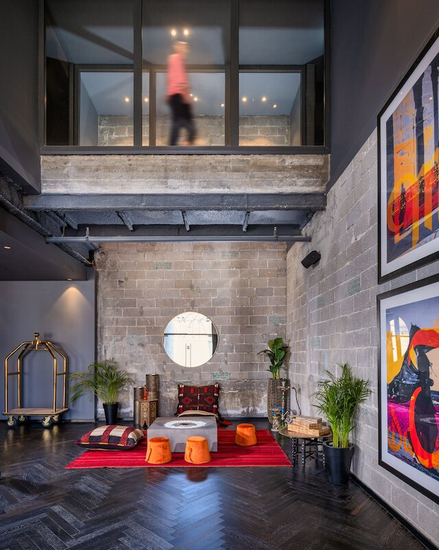 ブラウン マハネ イェフダ