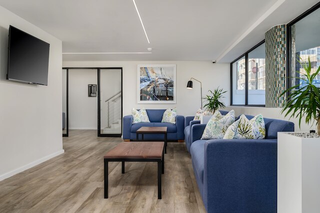 パクストン ラグジュアリー アパートメンツ