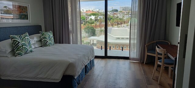 パクストン ラグジュアリー アパートメンツ