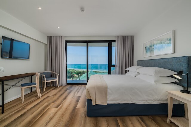 パクストン ラグジュアリー アパートメンツ