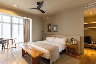 UM スイーツ パウ クラリス