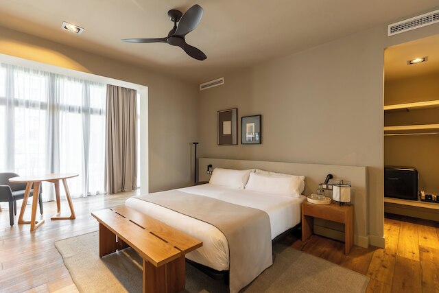 UM スイーツ パウ クラリス