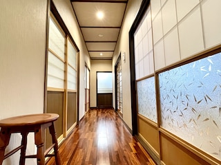 箱根芦ノ湖畔天然温泉にごり湯の隠れ宿「九十九湖畔荘」