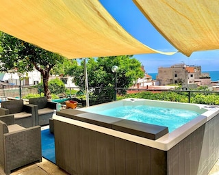 エデン ホリデイ アパートメント