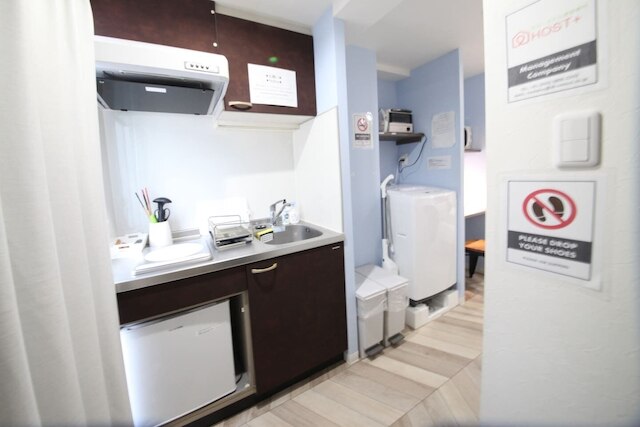 渋谷ウェーブ 302 号室