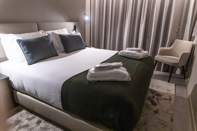 オミッド サルダーニャ ホテル