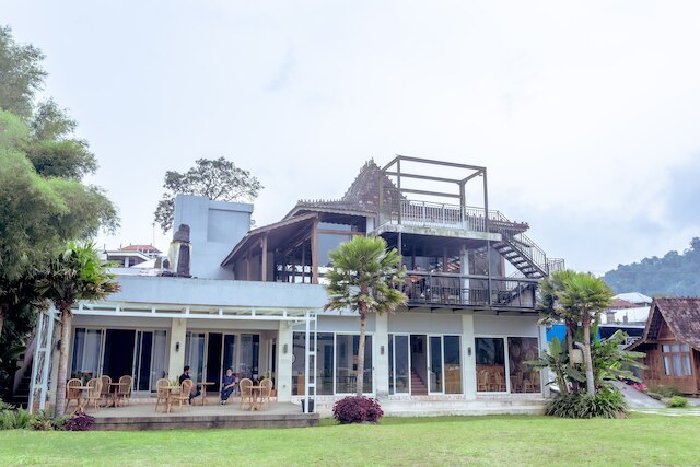 ザ ジョグロ ベラタン