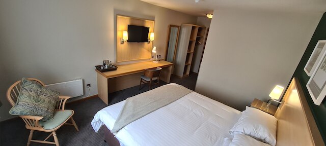 ザ ボート & ホースズ イン