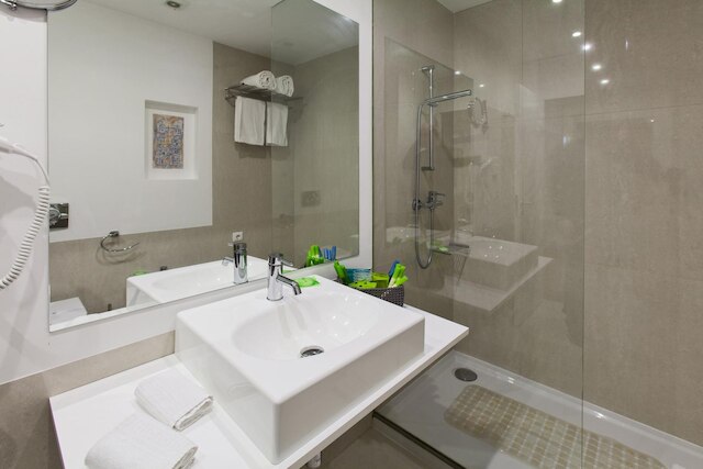 2 ベッドルームズ - エレガンス アパートメント