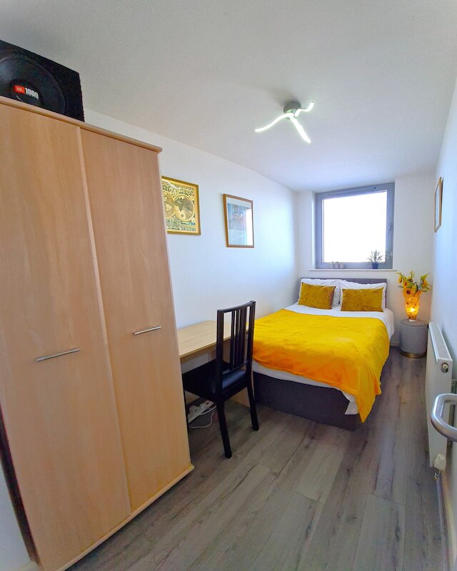 2 ベッドルーム セントラル フラット ウィズ パーキング