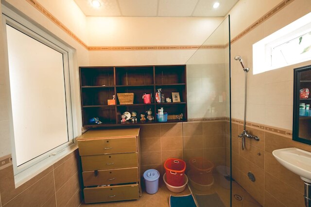 ヒルサイド ホームステイ フエ - トリプル ルーム トップ アパートメント