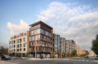 グローバル ラグジュアリー スイーツ クラレンドン メトロ