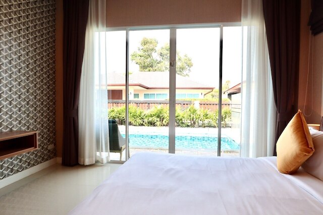 ラグジュアリー プール ヴィラ A10