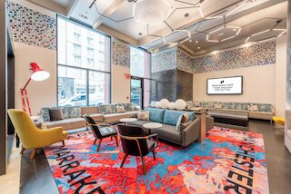 ペスタナ CR7 タイムズ スクエア