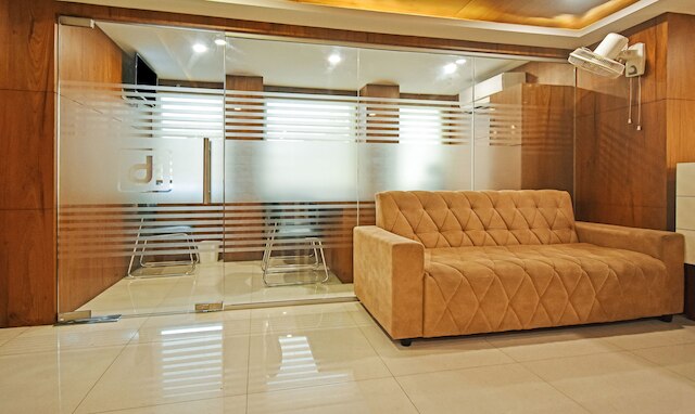 イッツィーホテル デラックス イン