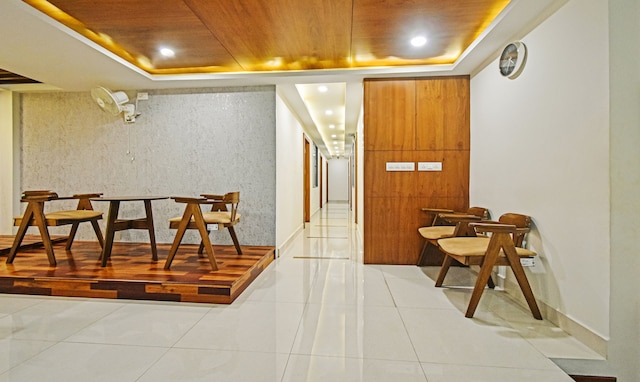 イッツィーホテル デラックス イン