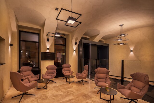 ホテル キューブ プラハ