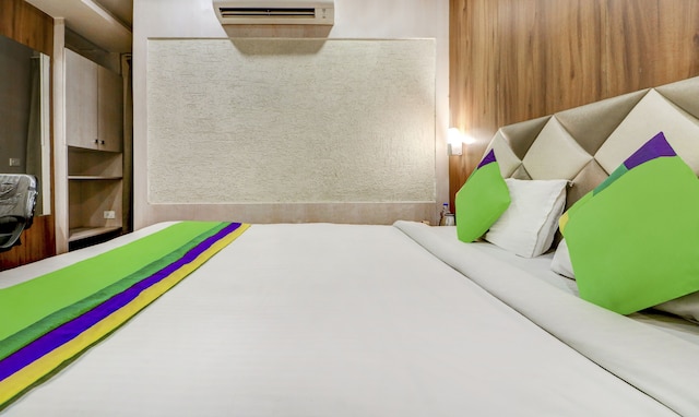 トリーボ トレンド クレセント レジデンシー