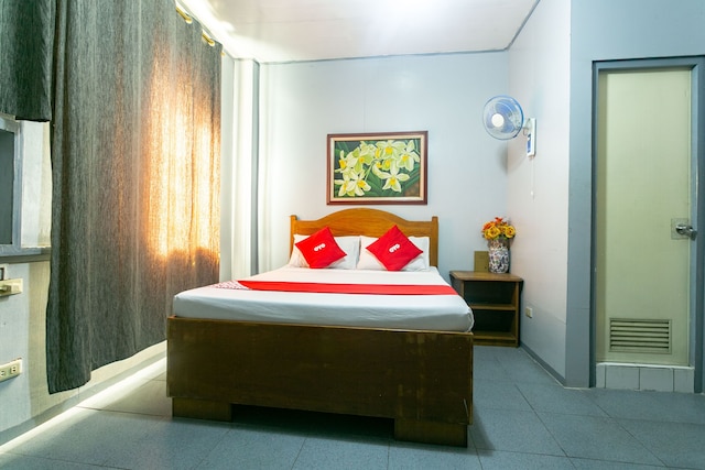 OYO 722 スラチ ハット イン