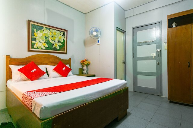 OYO 722 スラチ ハット イン