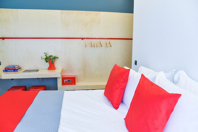 セントラル 44 OMG カジュアル スイート