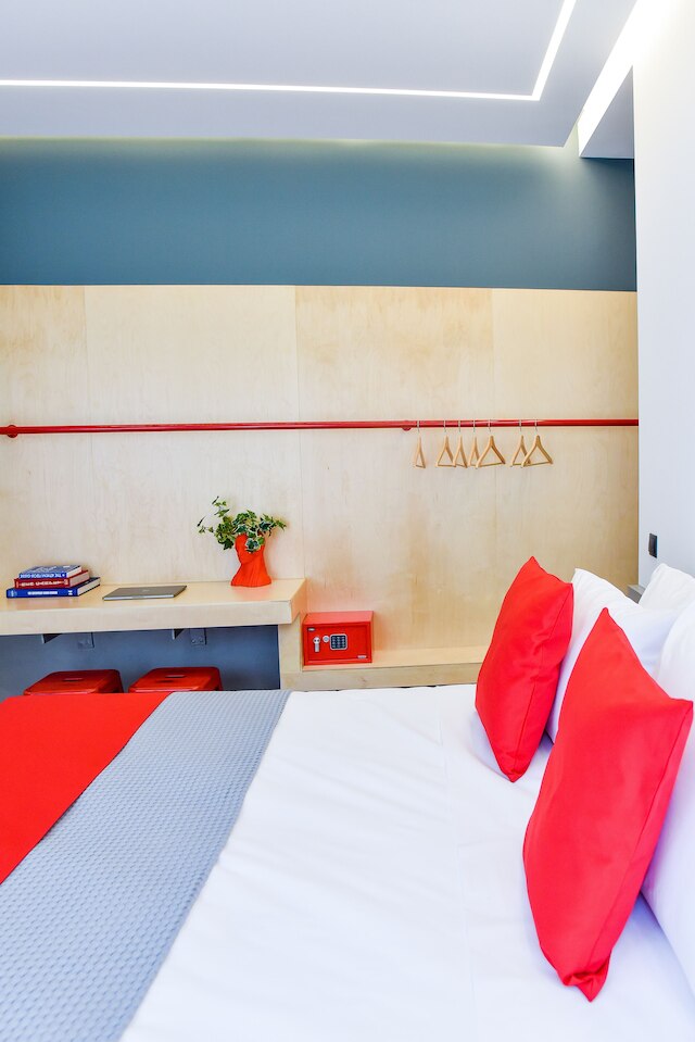 セントラル 44 OMG カジュアル スイート