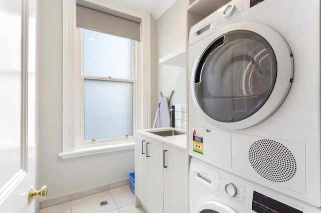 チャラクター オン スチュアート ストリート