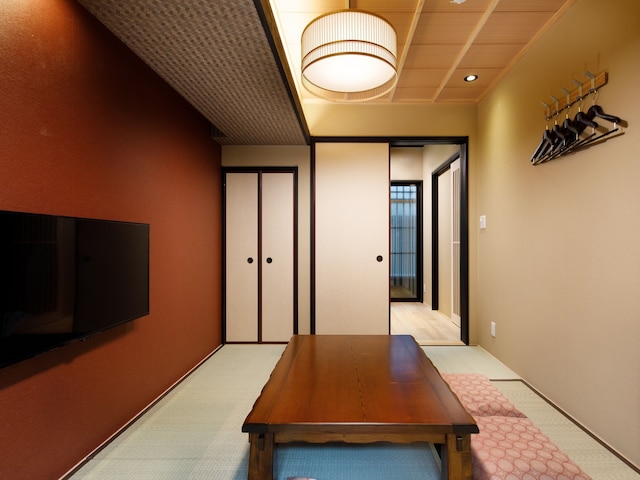 紡 伏見稲荷猪目邸