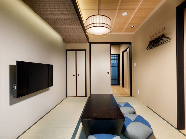 紡 伏見稲荷大社前