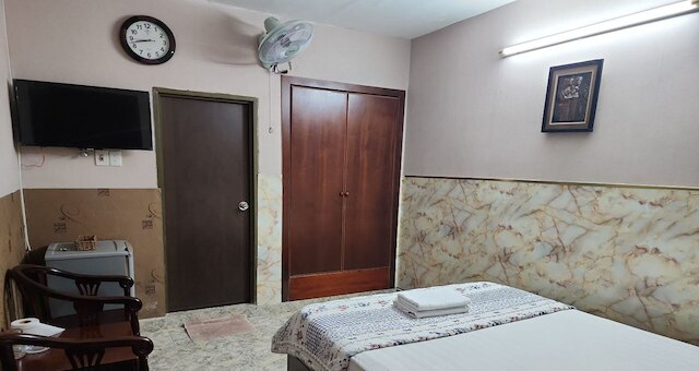 バウ・キャット・ホテル